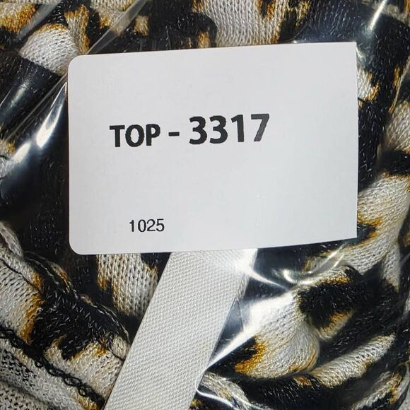 Cato Black Gold Chevron Print Tunic Top 26/28W (NWT) - Picture 8 of 8